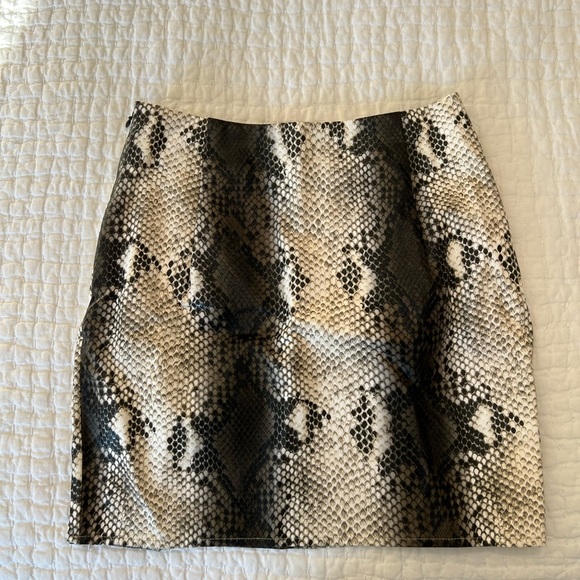 Mendocino Snake print mini skirt - Picture 2 of 4
